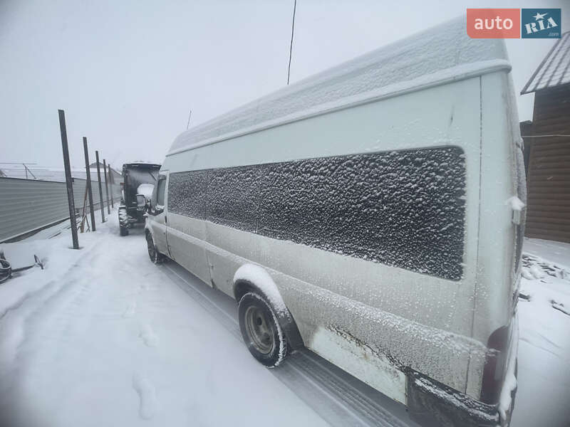 Пригородный автобус Ford Transit 2006 в Чуднове