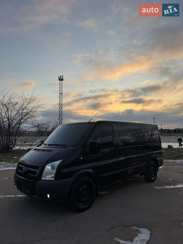 Грузовой фургон Ford Transit 2009 в Николаеве