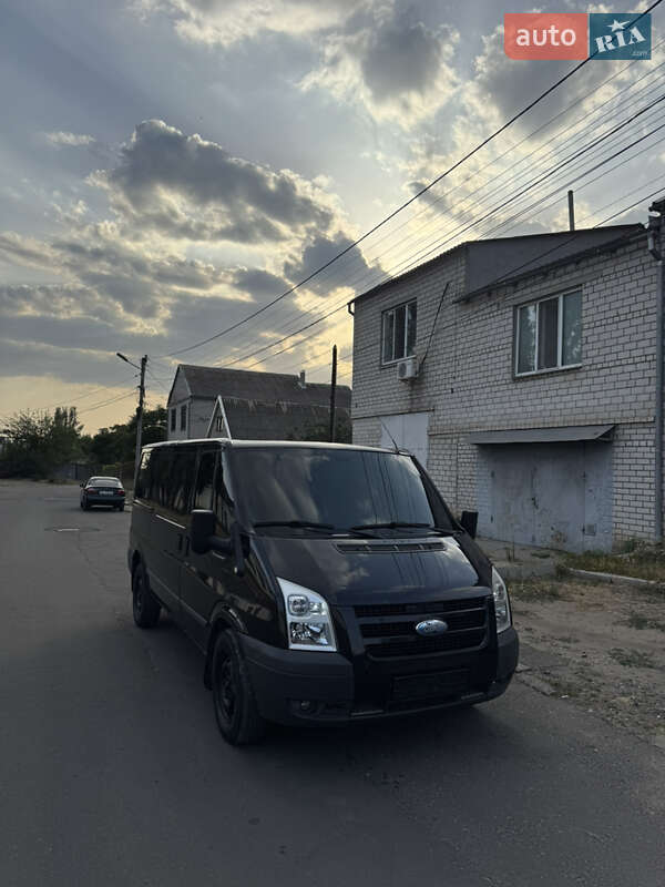 Грузовой фургон Ford Transit 2009 в Николаеве