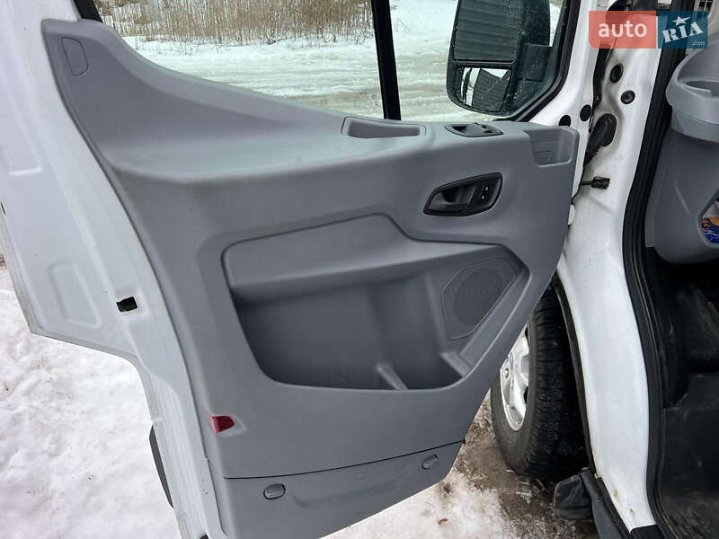 Вантажний фургон Ford Transit 2016 в Києві фото 11 Вантажний фургон Ford Transit 2016 в Києві