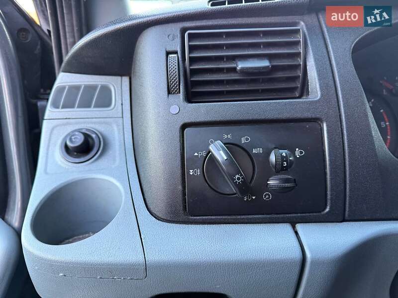 Минивэн Ford Transit 2008 в Киеве