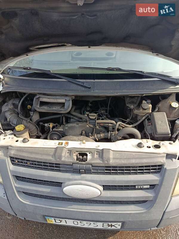 Грузопассажирский фургон Ford Transit 2007 в Кременчуге