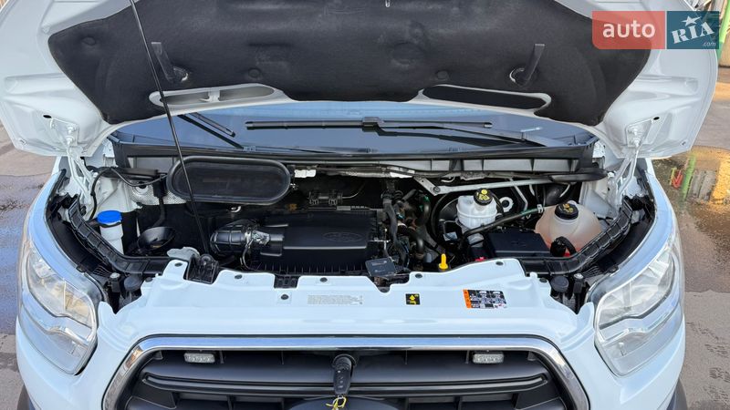 Вантажний фургон Ford Transit 2020 в Луцьку