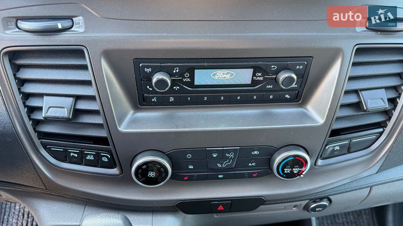 Вантажний фургон Ford Transit 2020 в Луцьку
