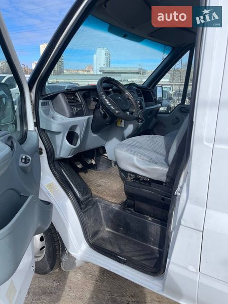 Грузовой фургон Ford Transit 2011 в Киеве