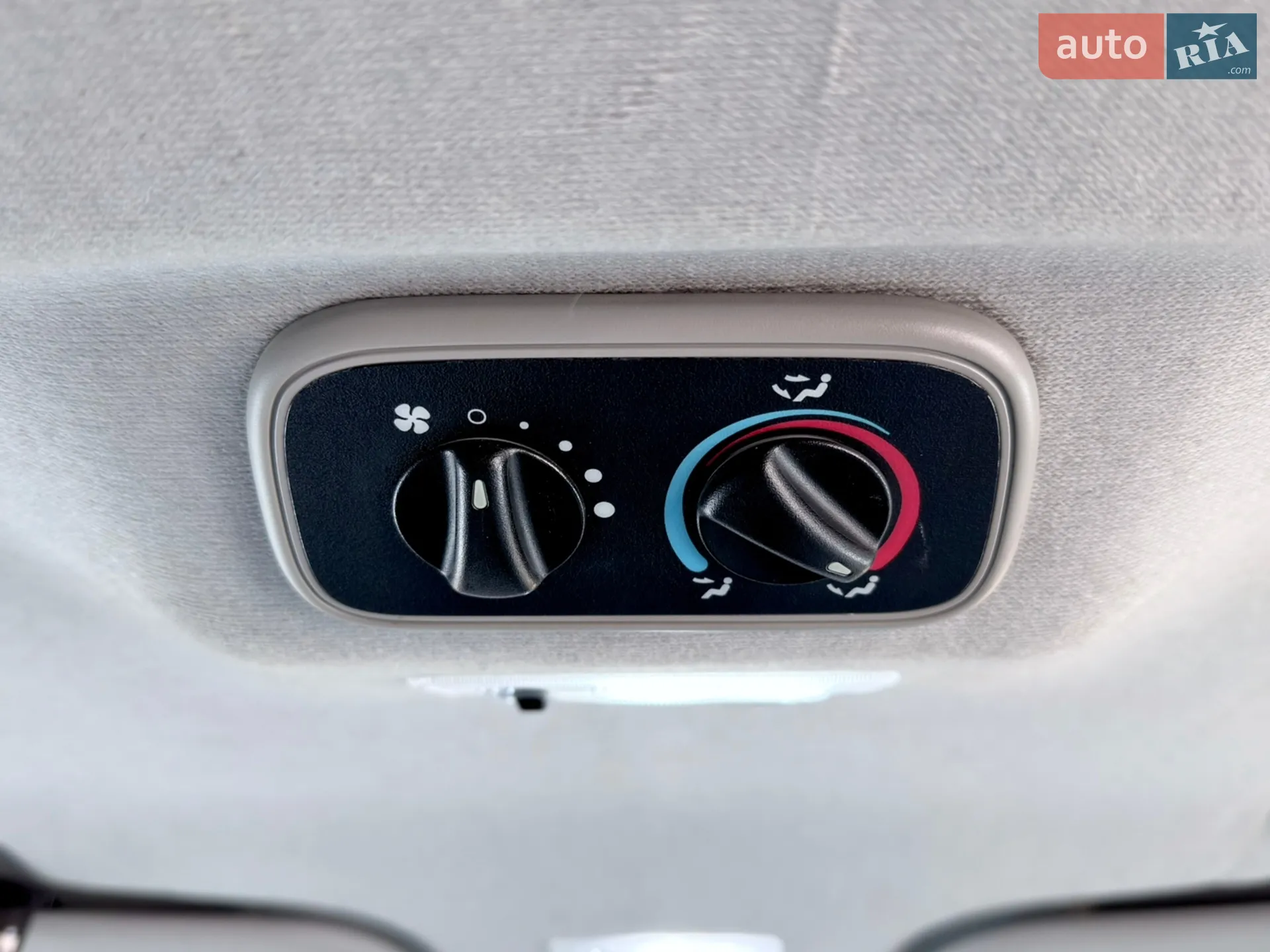 2011 Ford Transit Connect - мініатюра 20