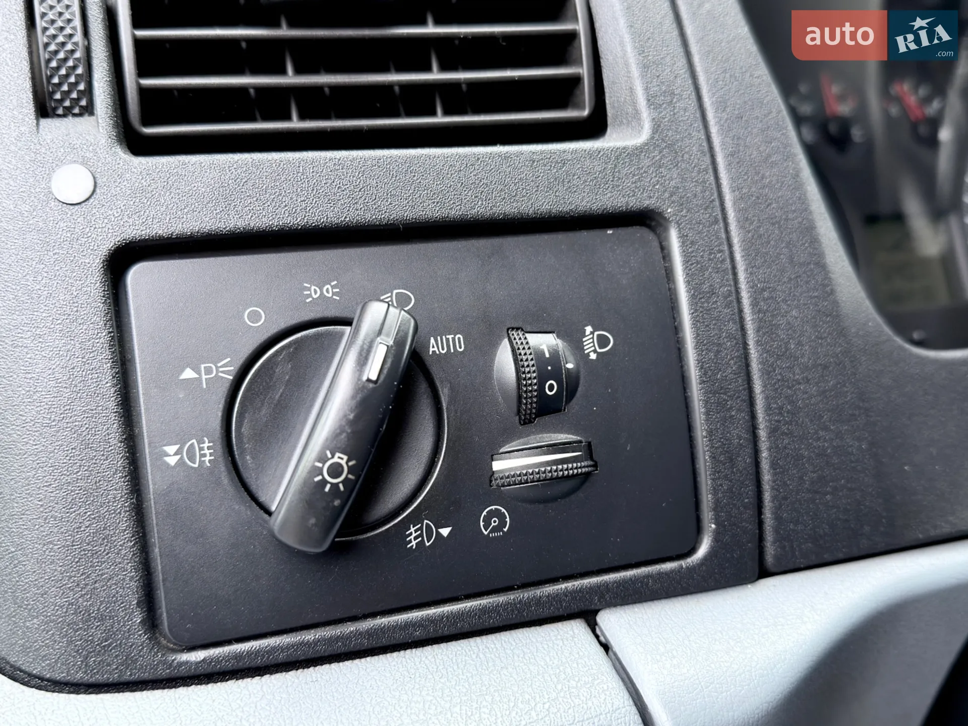 2011 Ford Transit Connect - мініатюра 23