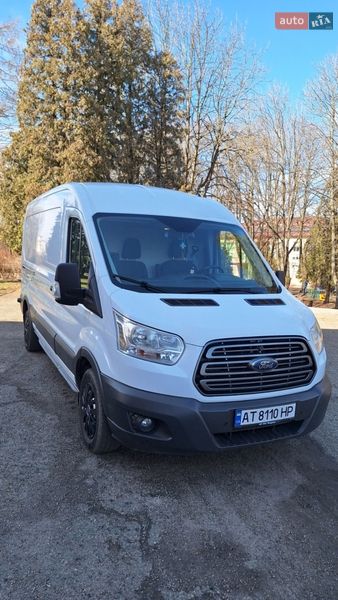 Грузовой фургон Ford Transit 2016 в Бурштыне