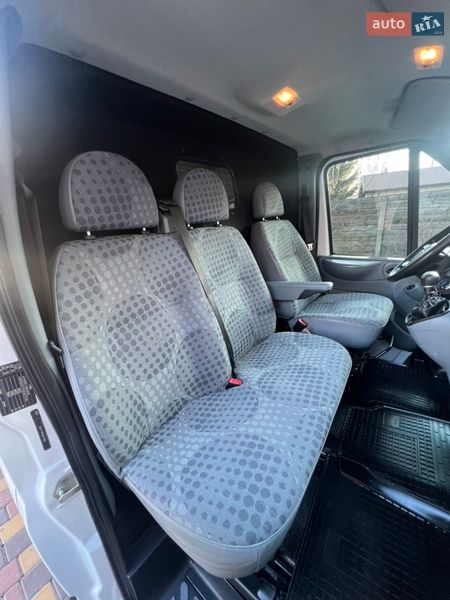 Вантажний фургон Ford Transit 2012 в Києві