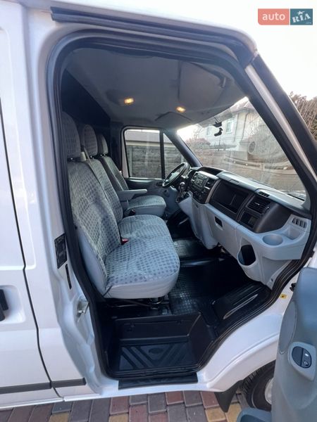 Вантажний фургон Ford Transit 2012 в Києві