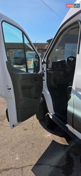 Мікроавтобус вантажний (до 3,5т) Ford Transit 2020 в Києві