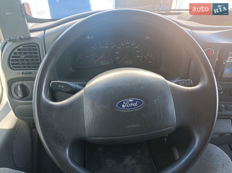 Грузопассажирский фургон Ford Transit 2006 в Мене
