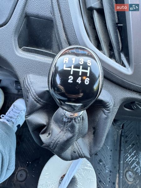 Вантажний фургон Ford Transit 2017 в Полтаві