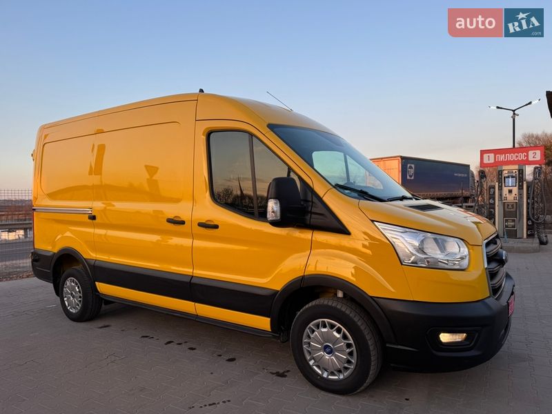 Вантажний фургон Ford Transit 2021 в Ірпені