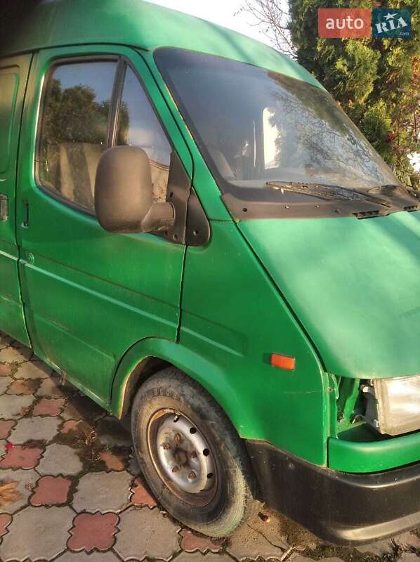 Грузовой фургон Ford Transit 1999 в Одессе