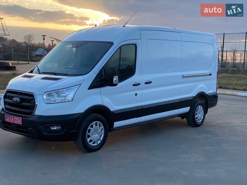 Вантажний фургон Ford Transit 2022 в Ірпені