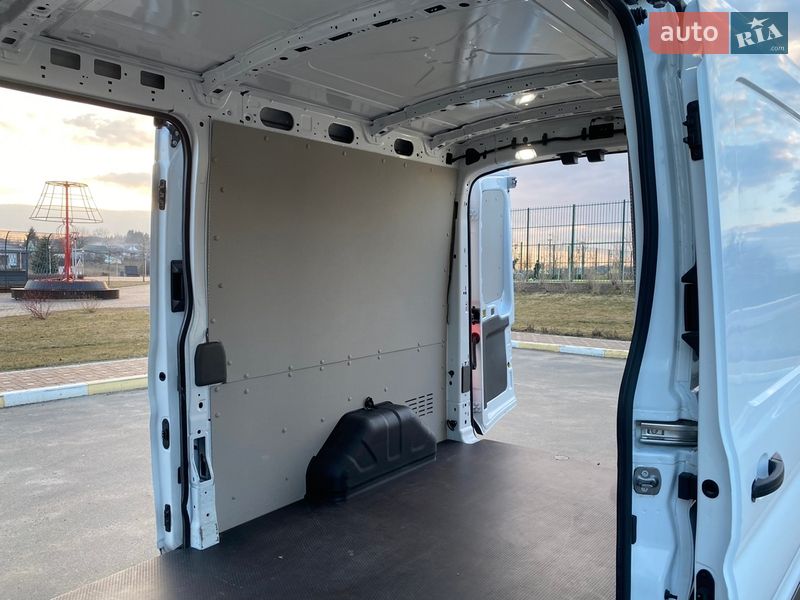 Вантажний фургон Ford Transit 2022 в Ірпені