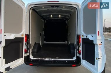 Вантажний фургон Ford Transit 2022 в Ірпені