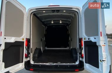 Вантажний фургон Ford Transit 2022 в Ірпені