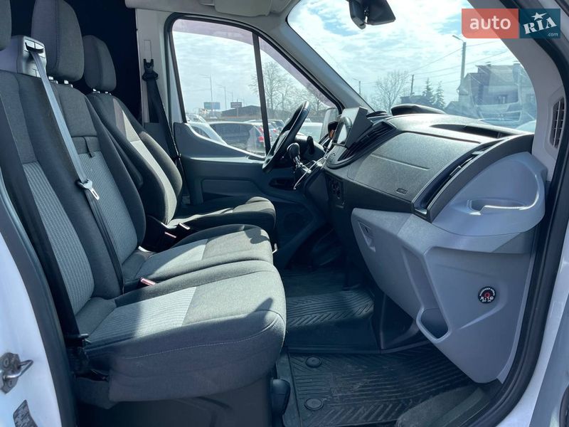 Грузовой фургон Ford Transit 2016 в Киеве