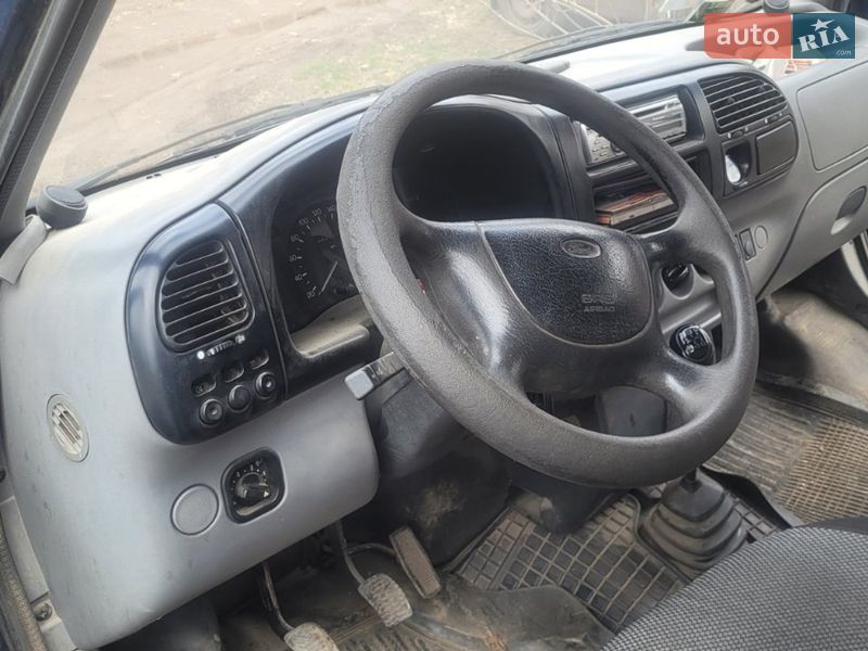 Грузопассажирский фургон Ford Transit 1996 в Краматорске