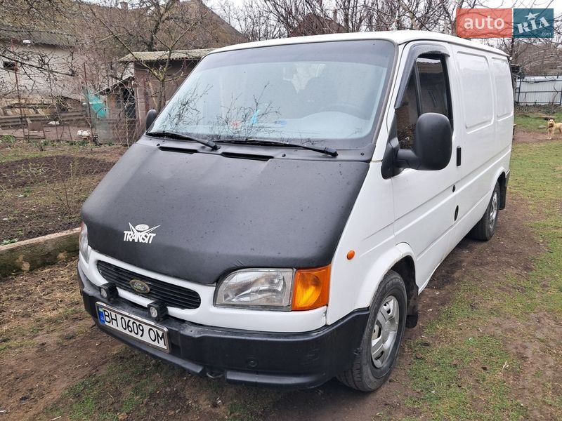 Вантажний фургон Ford Transit 1999 в Сараті