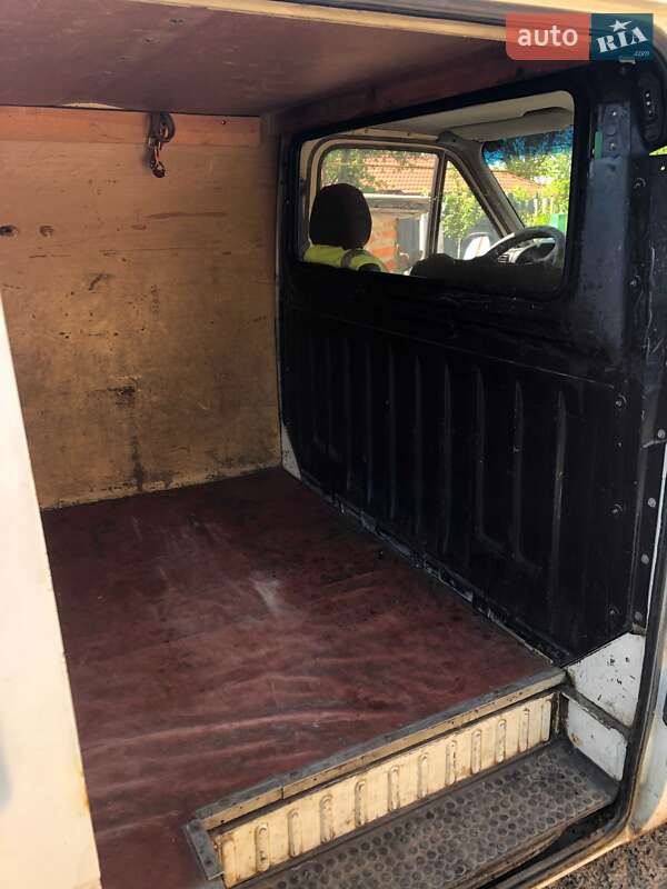 Грузопассажирский фургон Ford Transit 1997 в Чугуеве фото 3 Грузопассажирский фургон Ford Transit 1997 в Чугуеве