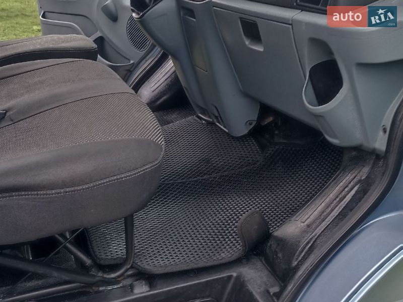 Вантажний фургон Ford Transit 2007 в Снятині