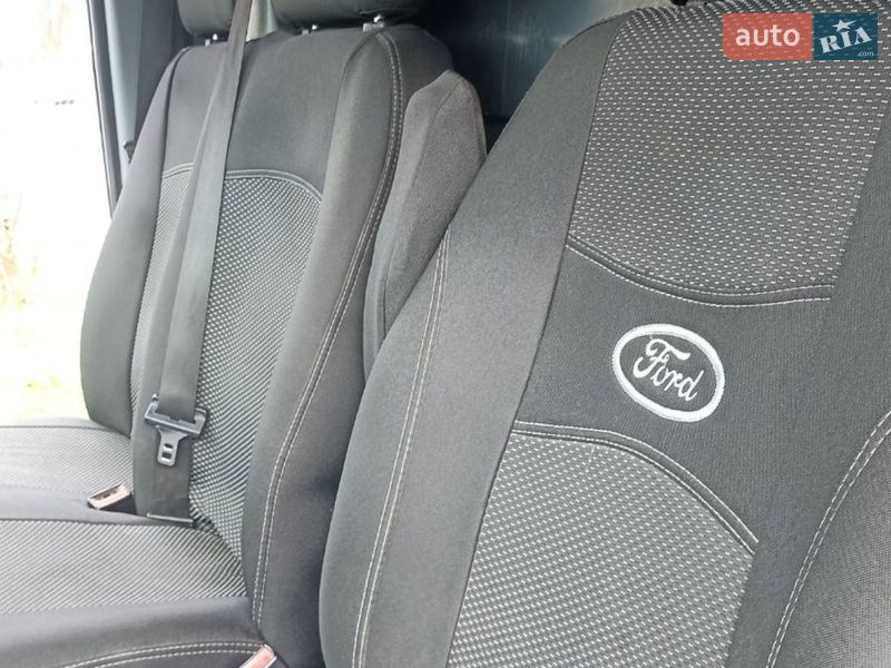 Вантажний фургон Ford Transit 2007 в Снятині