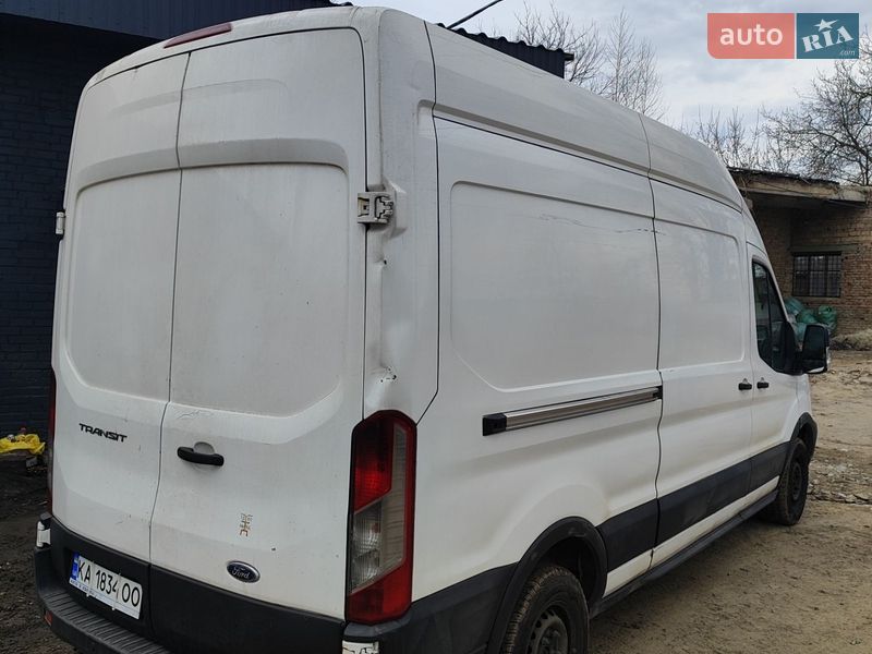 Вантажний фургон Ford Transit 2016 в Києві
