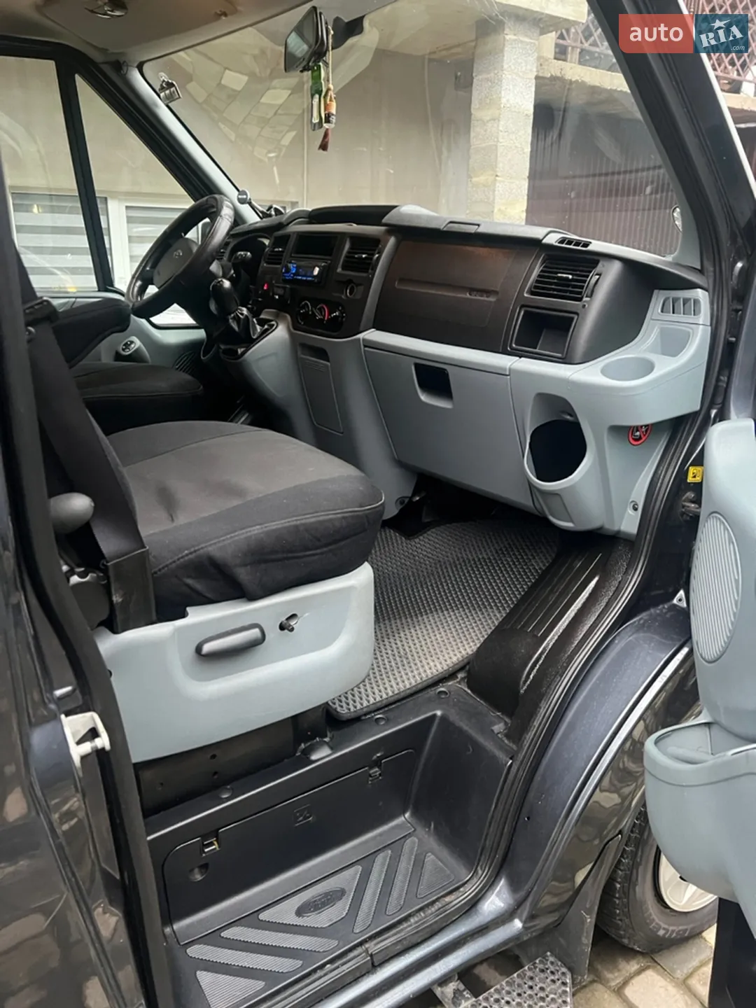 2010 Ford Transit Connect - мініатюра 26