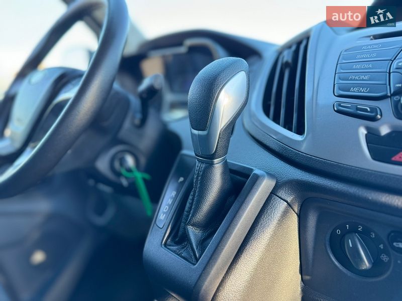 Городской автобус Ford Transit 2017 в Киеве