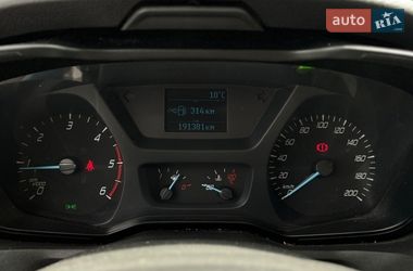 Вантажний фургон Ford Transit 2019 в Мукачевому