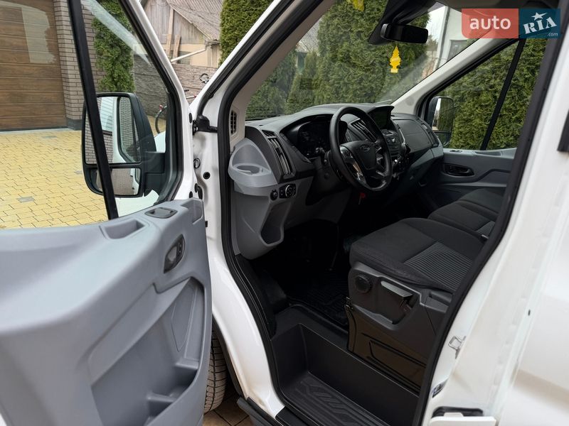 Минивэн Ford Transit 2017 в Радивилове