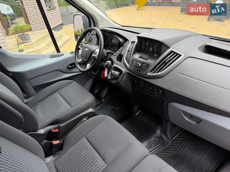 Минивэн Ford Transit 2017 в Радивилове