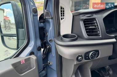 Вантажний фургон Ford Transit 2020 в Бучі