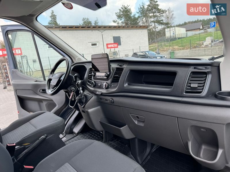 Вантажний фургон Ford Transit 2020 в Бучі