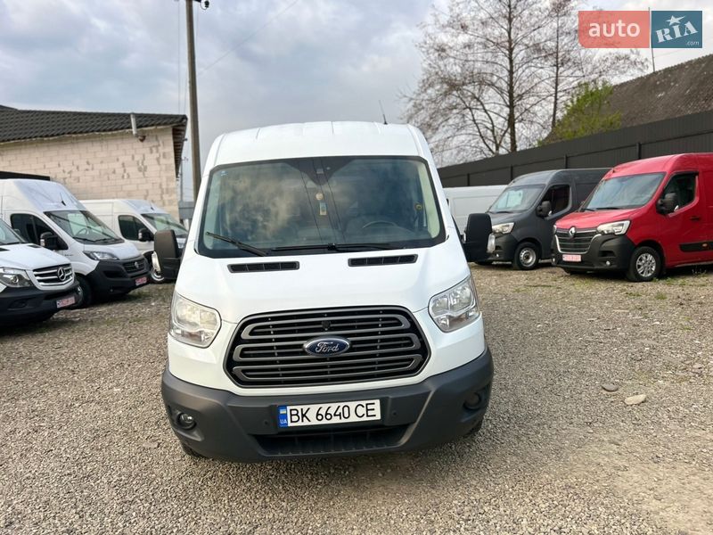 Микроавтобус Ford Transit 2015 в Хусте