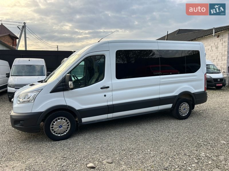 Микроавтобус Ford Transit 2015 в Хусте