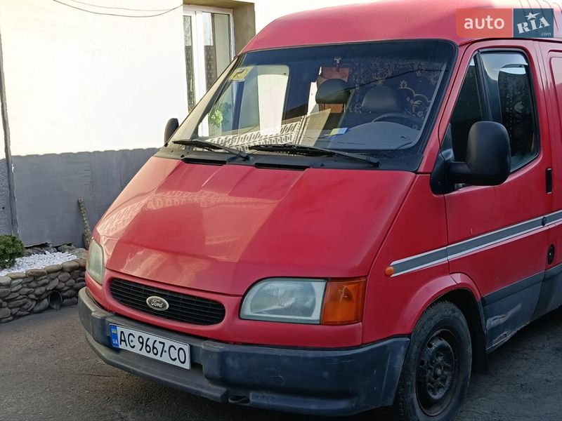 Грузовой фургон Ford Transit 1998 в Луцке