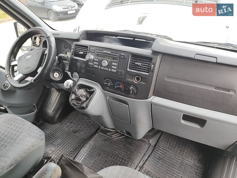 Ford Transit 2012