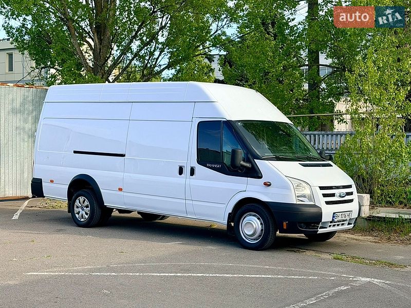 Ford Transit 2011
