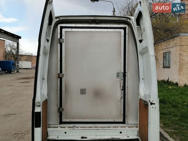Грузовой фургон Ford Transit 2006 в Киеве
