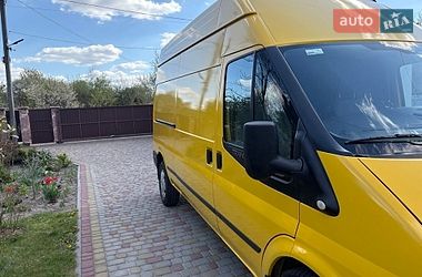 Грузовой фургон Ford Transit 2012 в Львове