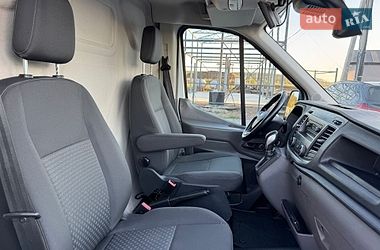 Грузовой фургон Ford Transit 2023 в Ирпене