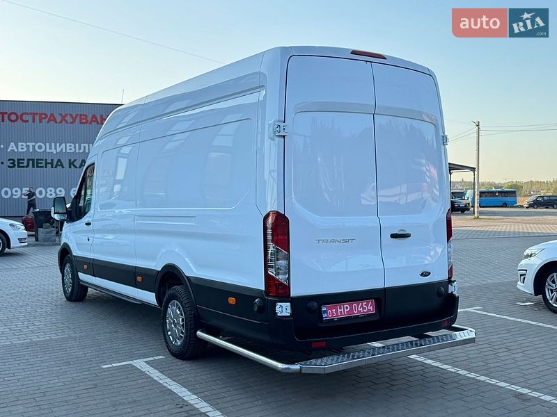 Грузовой фургон Ford Transit 2023 в Ирпене