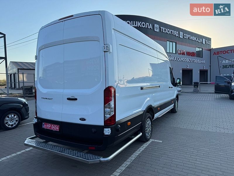 Грузовой фургон Ford Transit 2023 в Ирпене