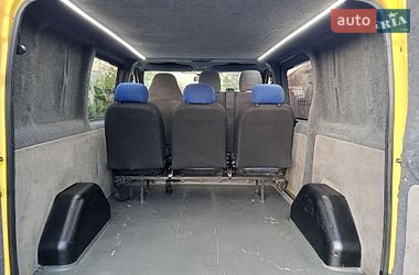 Вантажопасажирський фургон Ford Transit 2002 в Миколаєві
