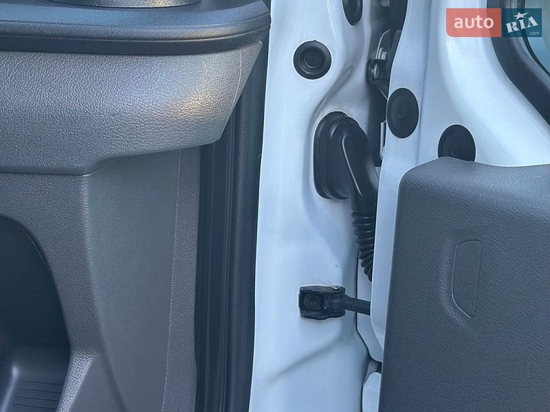 Другие грузовики Ford Transit 2021 в Дубно