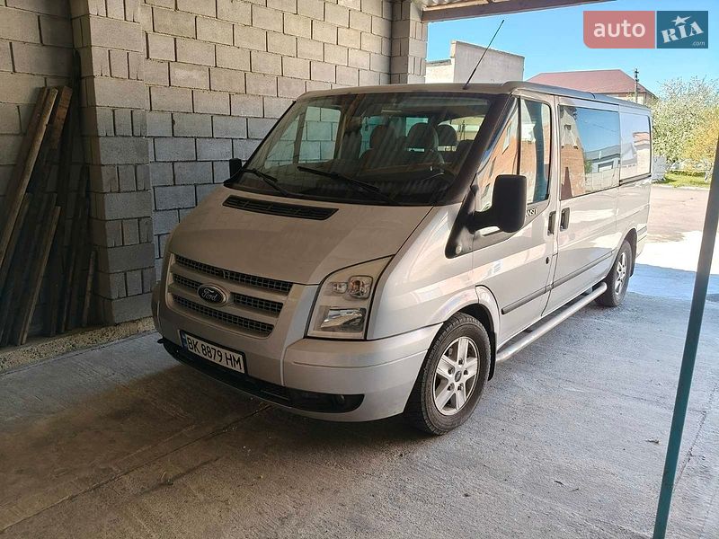 Минивэн Ford Transit 2012 в Сарнах